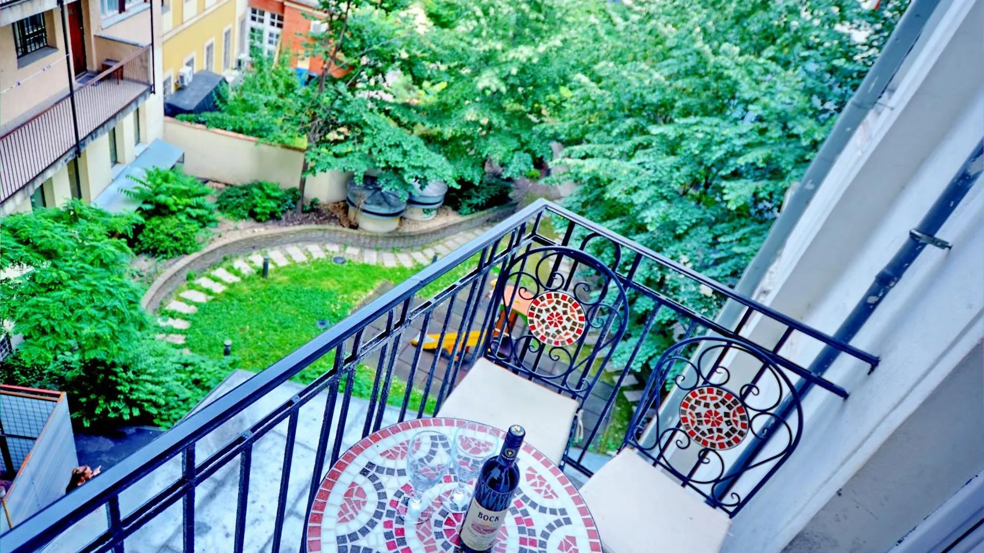 Gellerico Rooms At Deak Square Budapest