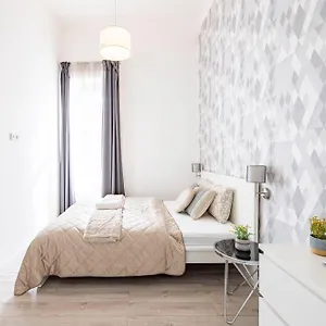 Apartment Deluxe Grand W/ 5 Bedrms, Budapest