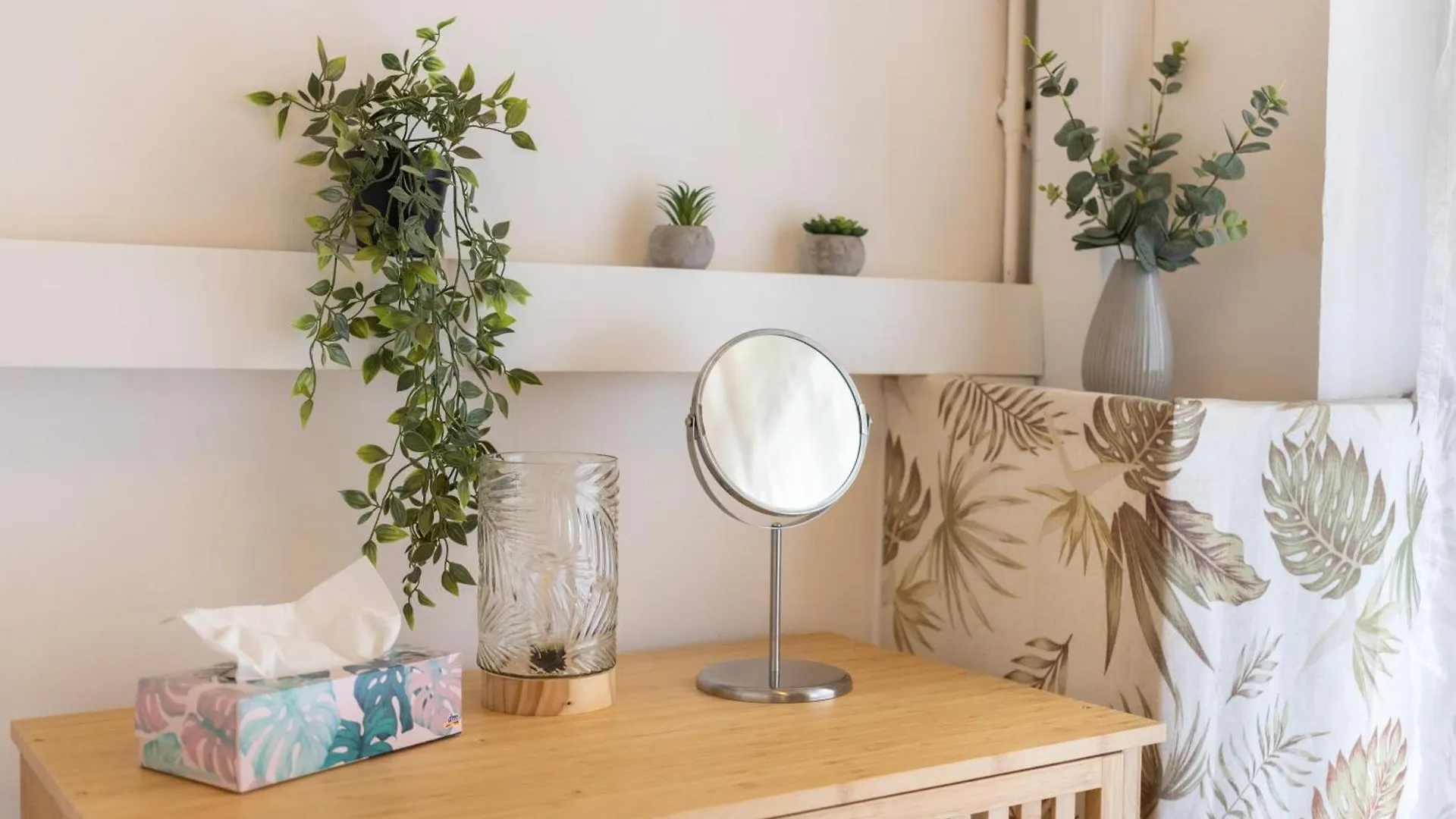 Homestay Gellerico Rooms At Deak Square Budapest