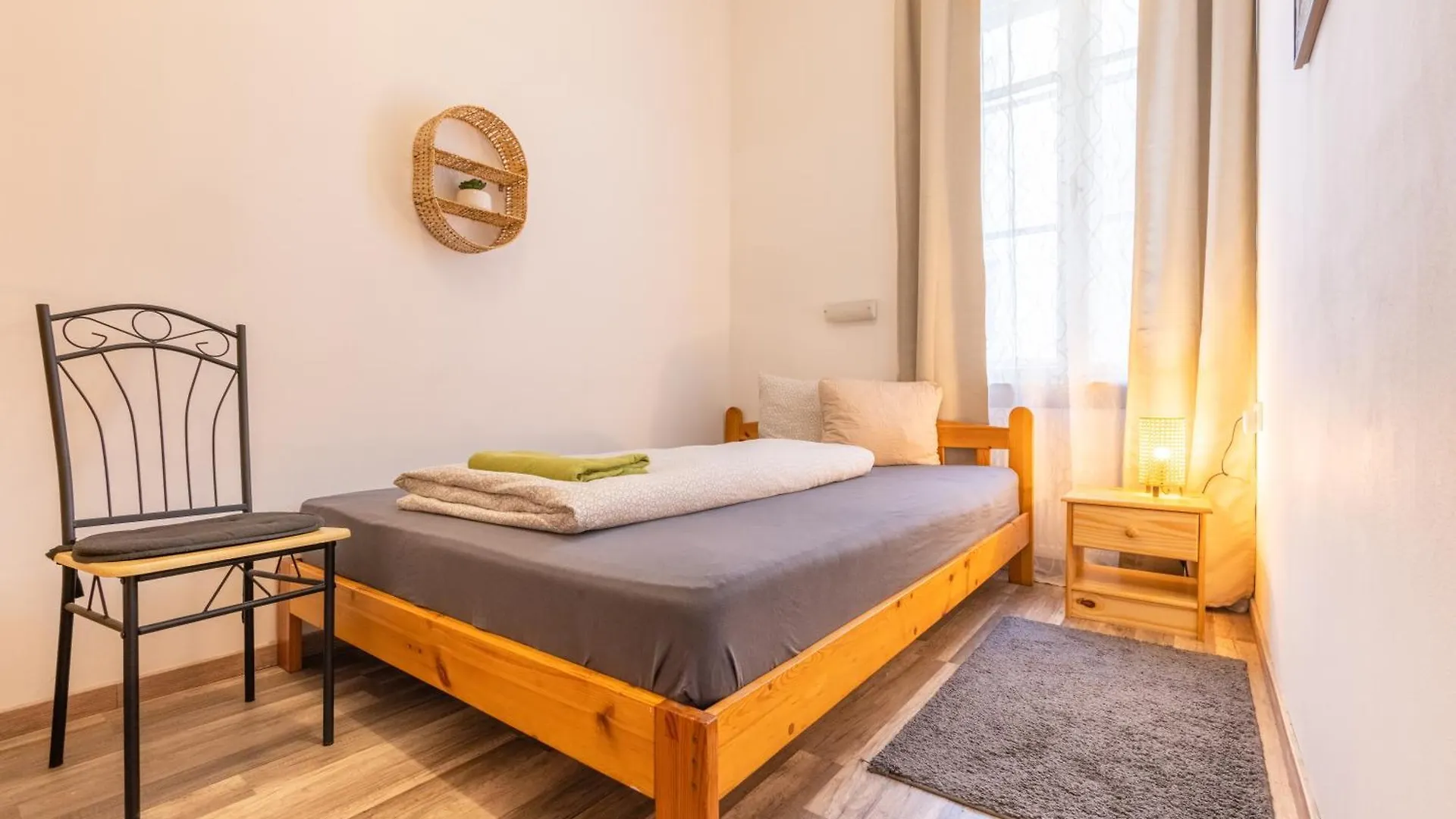 Gellerico Rooms At Deak Square Budapesta